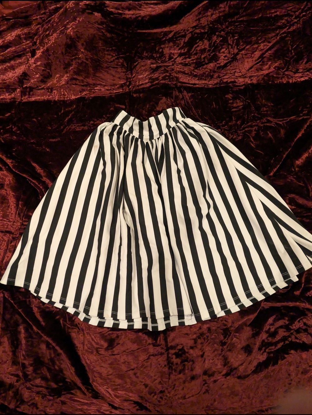 La Femme En Noir Sleepy Hallow Paramount Collab Micheline Pitt Katarina Skirt